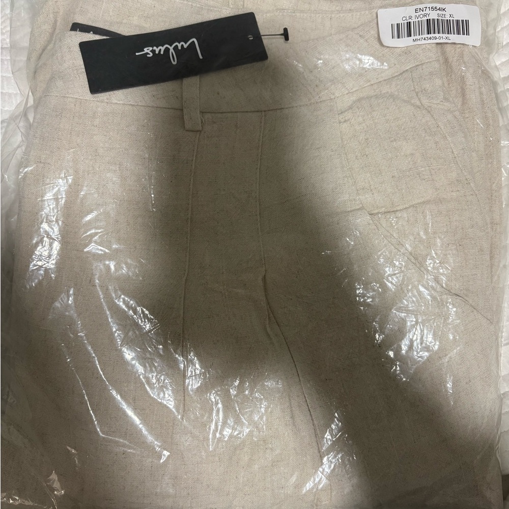 NWT Lulu's Ivory Wide Leg Pants